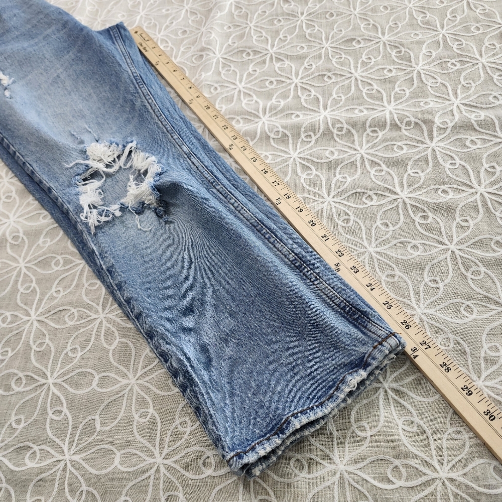 Abercrombie & Fitch 90's Straight  Ultra High Rise Jeans - Picture 14 of 15